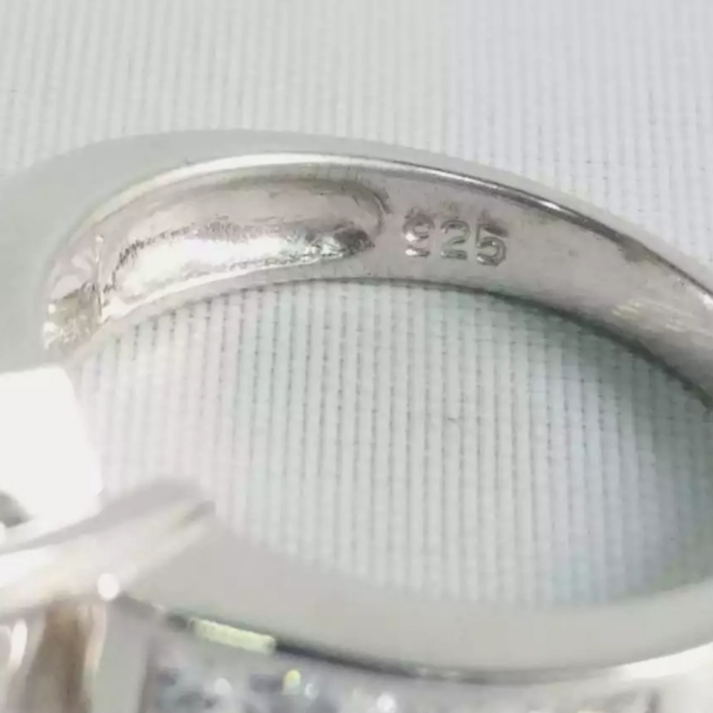 ESTATE 2CT SIMULATED DIAMOND SOLID STERLING RING - Picture 13 of 13